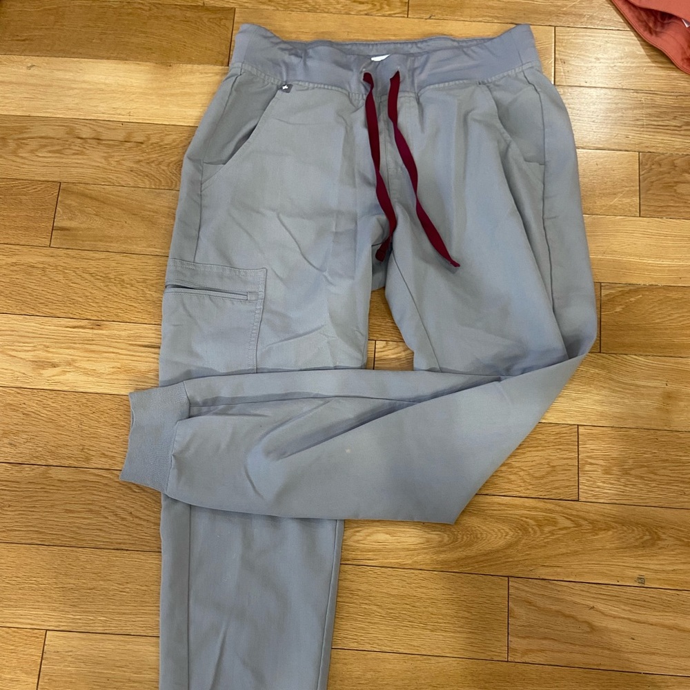 FIGS Zamora joggers